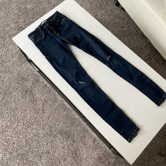 New Zara Jeans - Picture 6 of 13